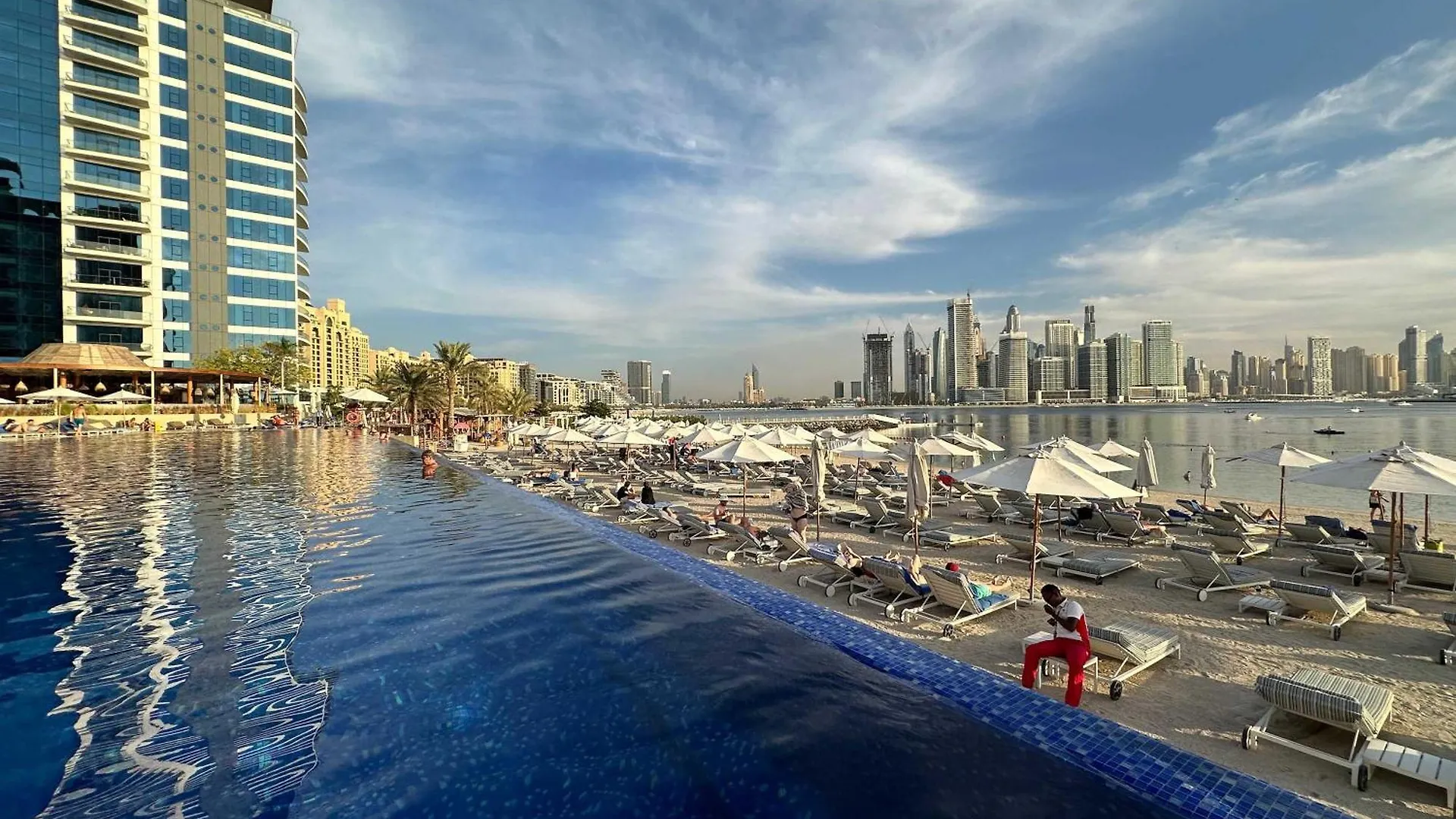 Apartman Upgraded 1Br Paradise With Private Garden - Oceana Dubaj